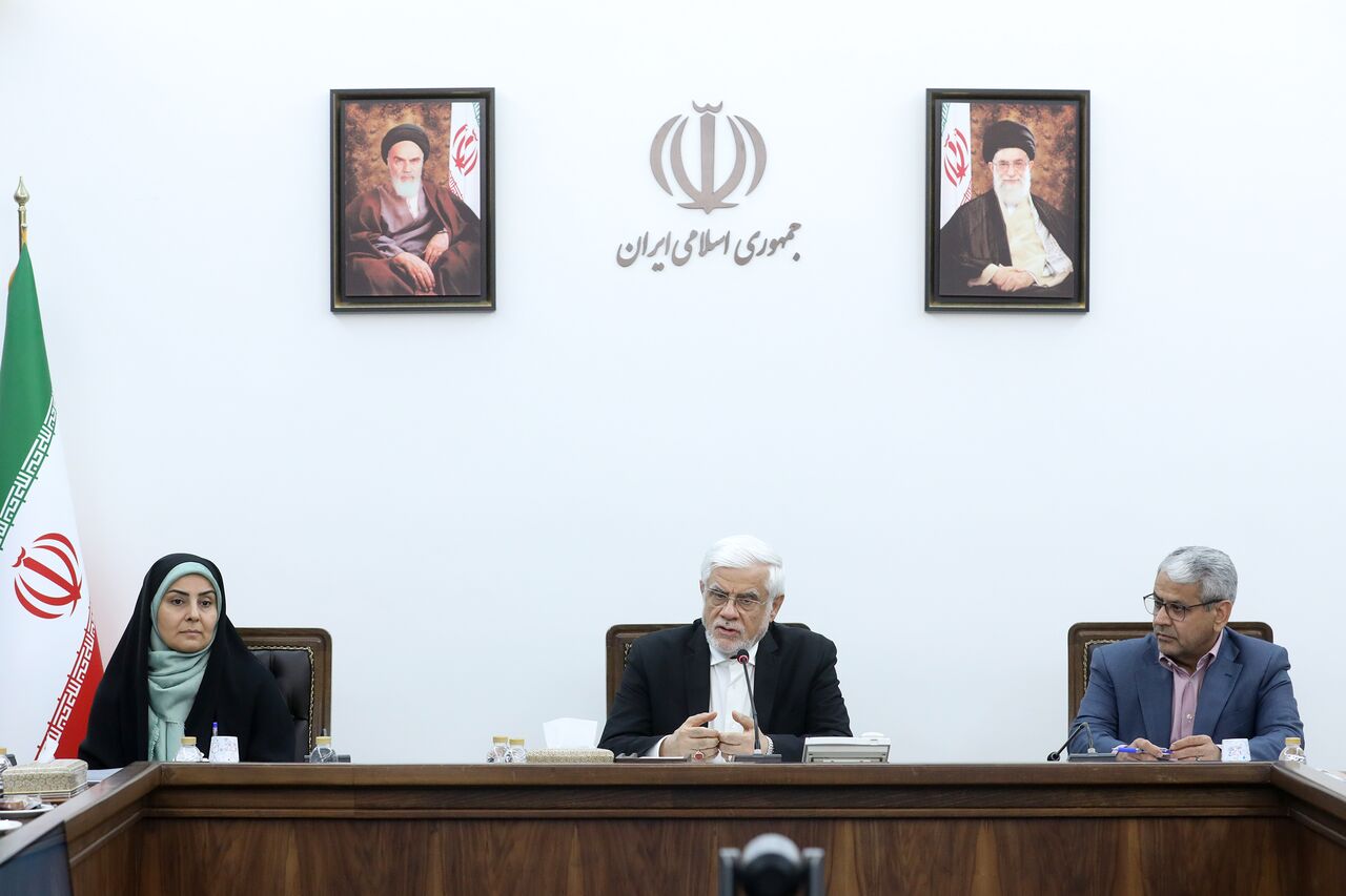 معاون اول رئیس جمهور: از موقعیت جغرافیای کشور و قرارگیری در مسیر ارتباطی کشورهای منطقه غفلت کردیم