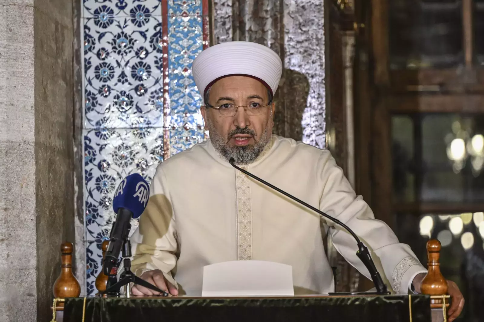 پیام صلح رئیس جدید سازمان دیانت ترکیه: جهان اسلام باید فوراً به ریشههای خود بازگردد