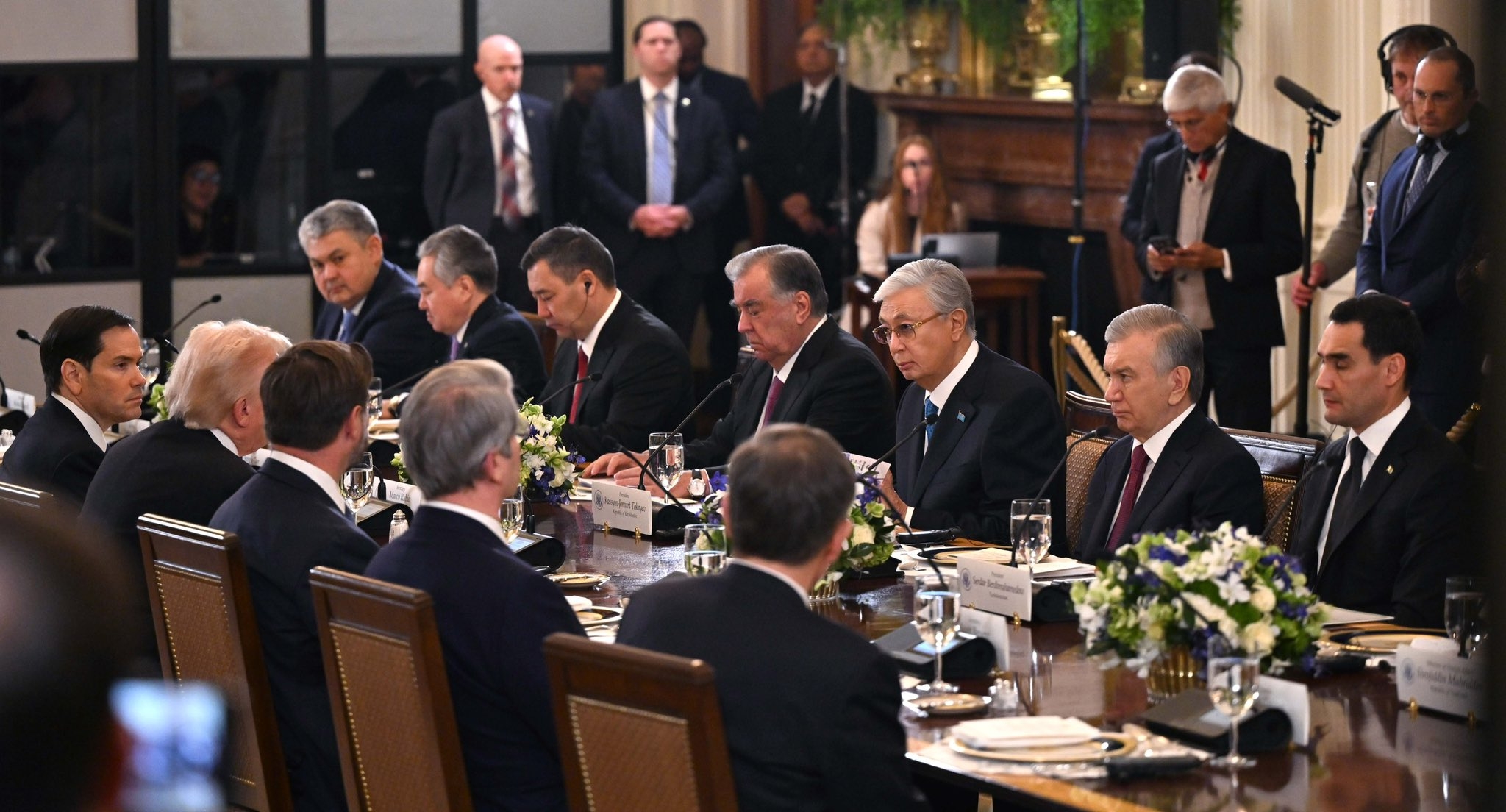 رقابت جدید واشنگتن در آسیای مرکزی؛ اتحاد ۱۰۰ میلیارد دلاری برای فلزات کمیاب و مهار چین