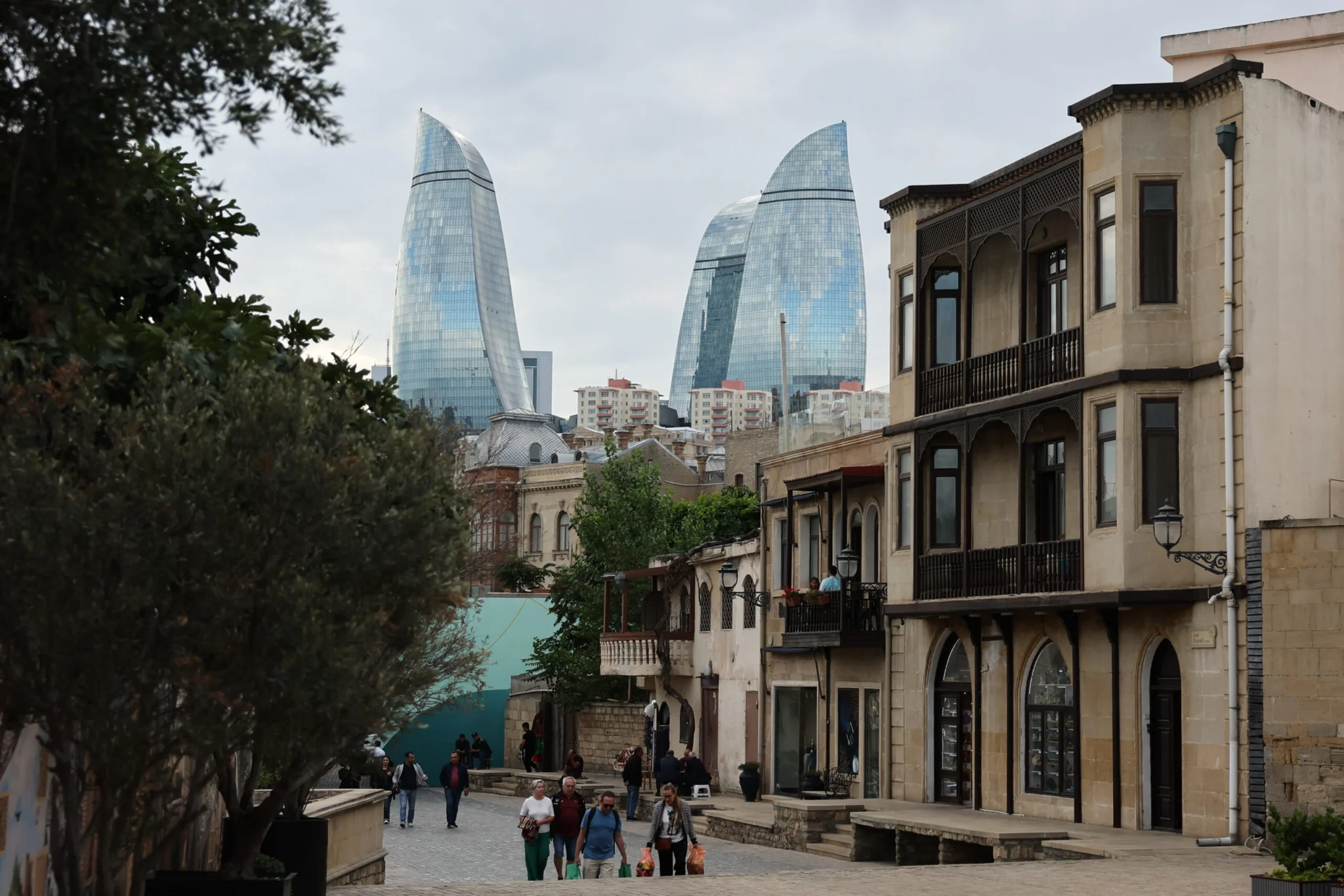 آذربایجان حتی در بحبوحه درگیری‌های روسیه و ایران باید به آینده نگاه کند